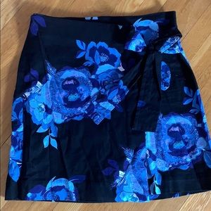 Halogen 16p wrap skirt- worn once!